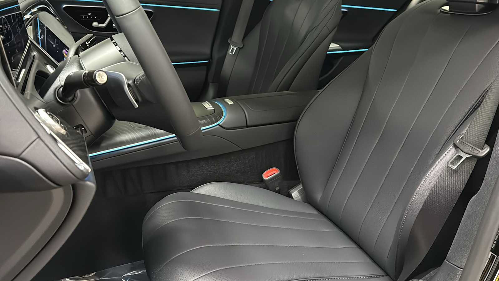 New 2027 Mercedes-Benz E 350 4MATIC Sedan image 27