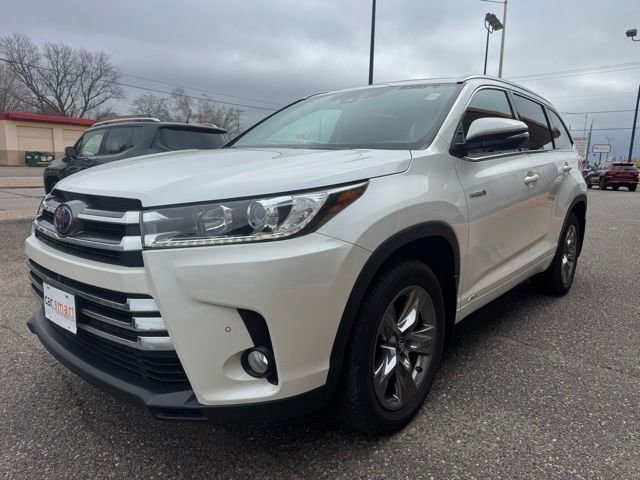 Used 2017 Toyota Highlander Limited Platinum AWD/4WD image 3