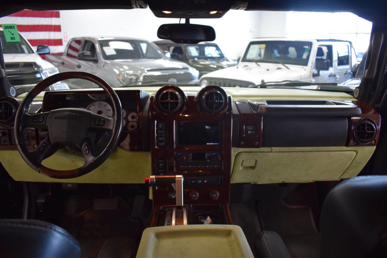 Used 2003 HUMMER H2 w/ Preferred Equipment Group image 52