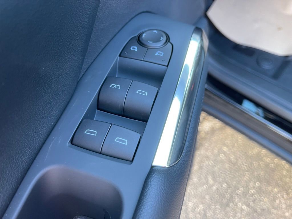 New 2026 Chevrolet Traverse LT w/ Driver Confidence Package image 10