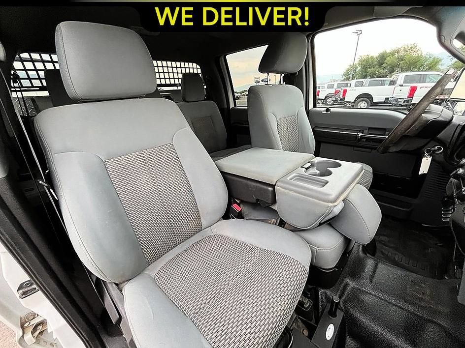 Used 2011 Ford F550 4x4 Crew Cab Super Duty w/ Payload Upgrade Pkg image 23