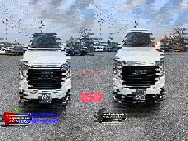 Used 2024 GMC Terrain SLE AWD/4WD image 2