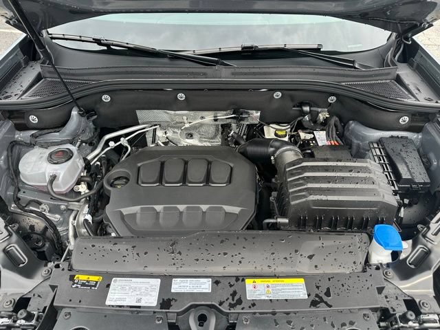 Certified 2025 Volkswagen Atlas Peak Edition SE AWD/4WD image 12