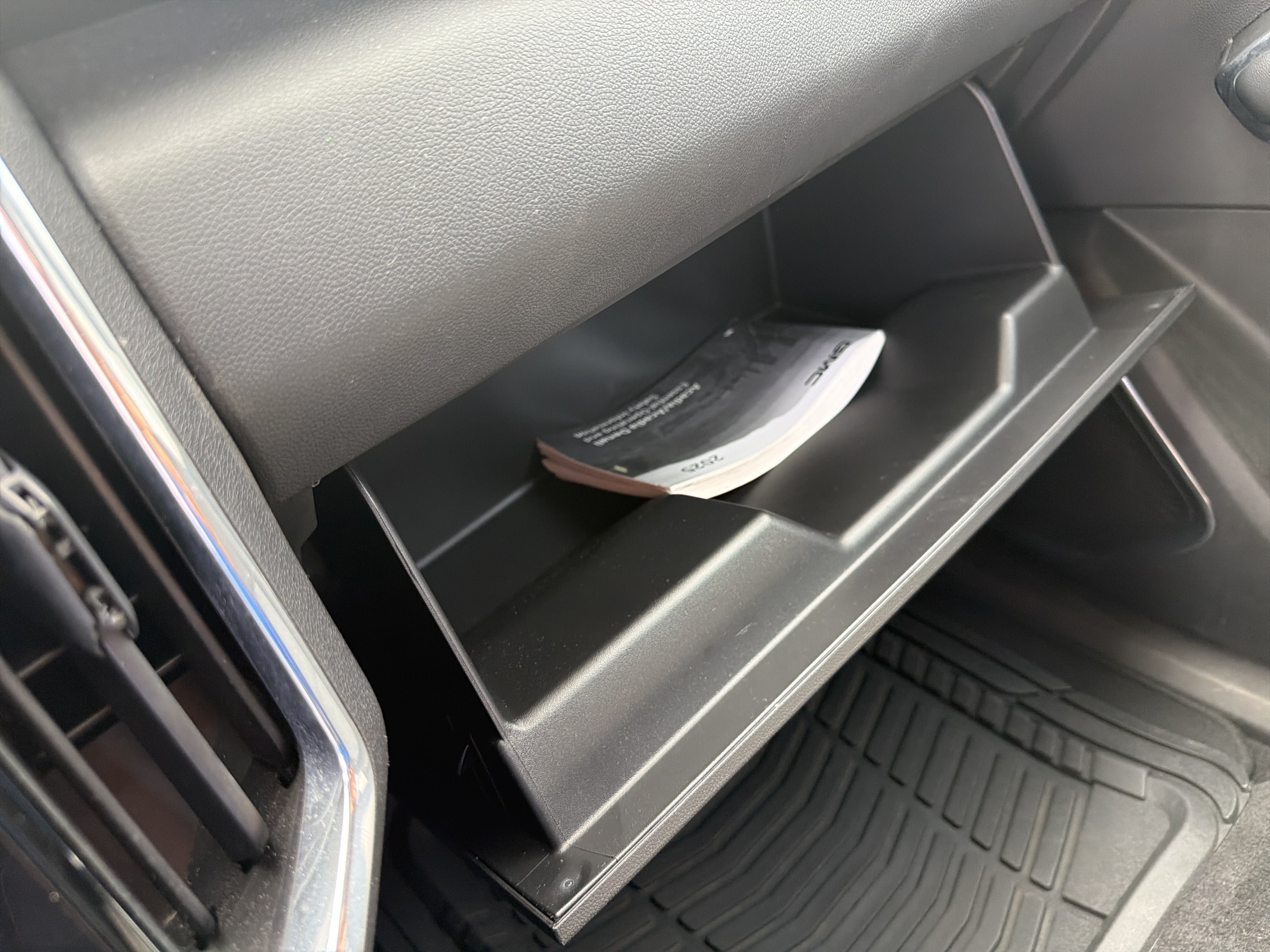 Used 2025 GMC Acadia Elevation FWD image 38