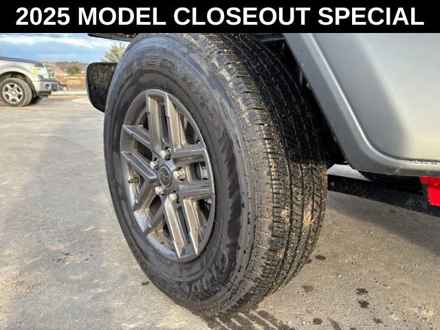New 2025 Jeep Gladiator Sport AWD/4WD image 25