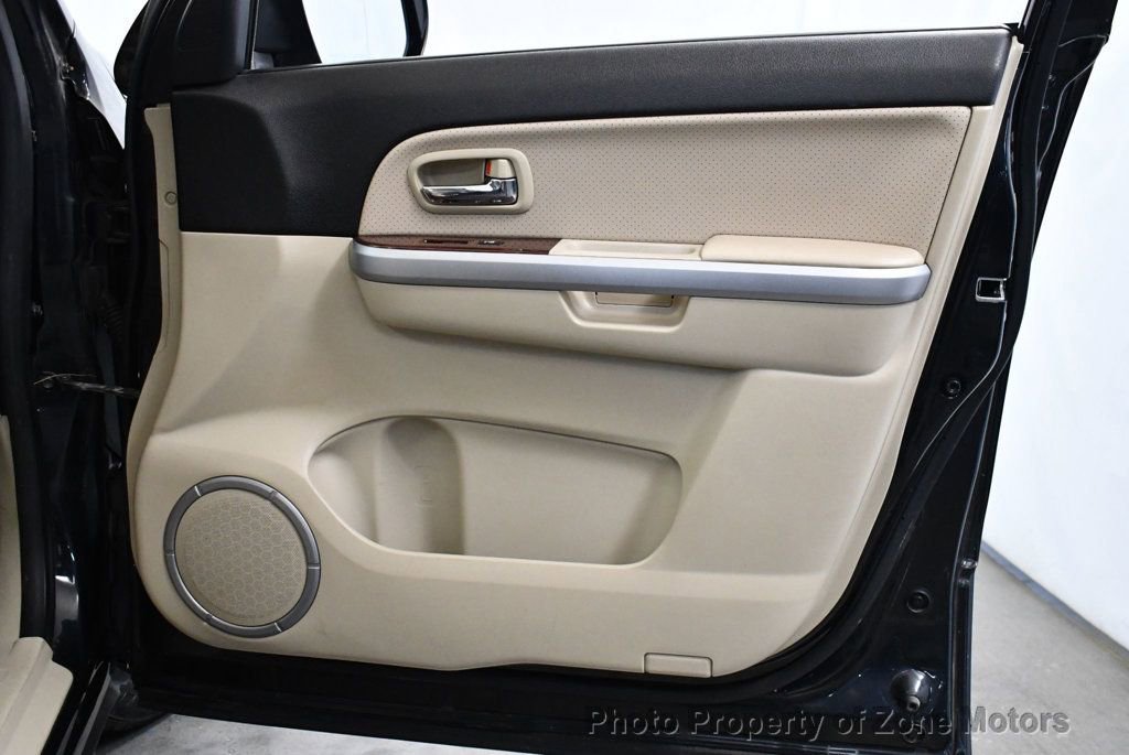 Used 2013 Suzuki Grand Vitara Limited image 13