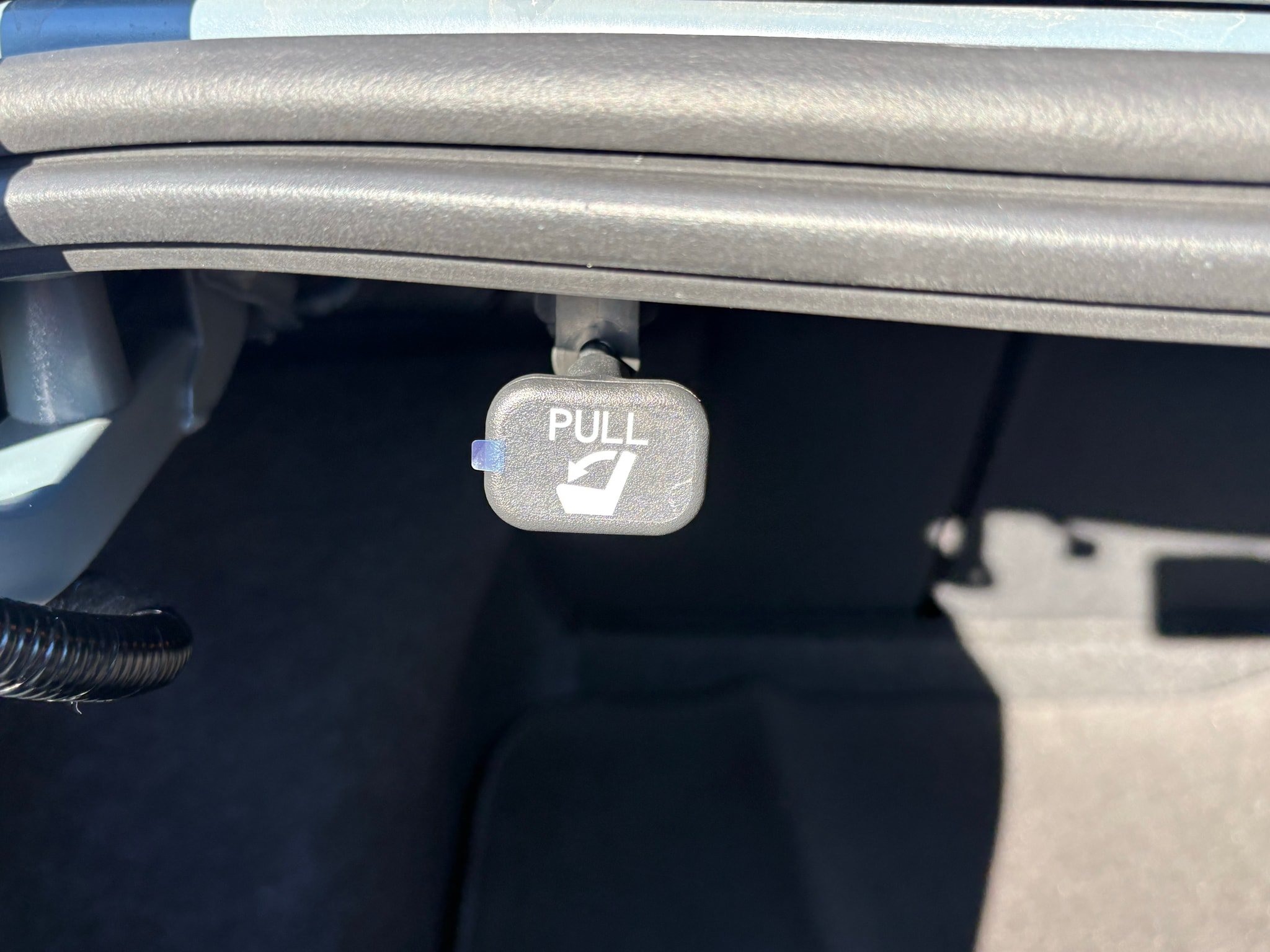 New 2027 Nissan Sentra SR w/ Floor Mat Package FWD image 27