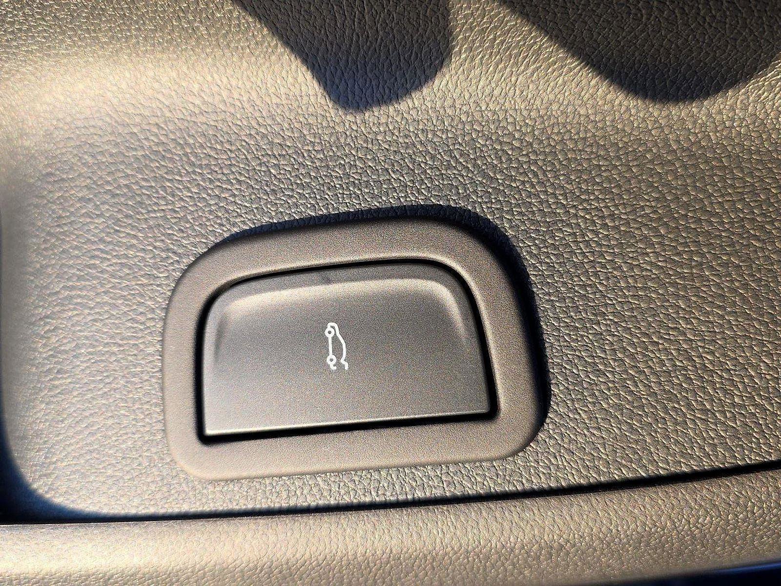 New 2026 GMC Acadia AT4 w/ Super Cruise Package image 21