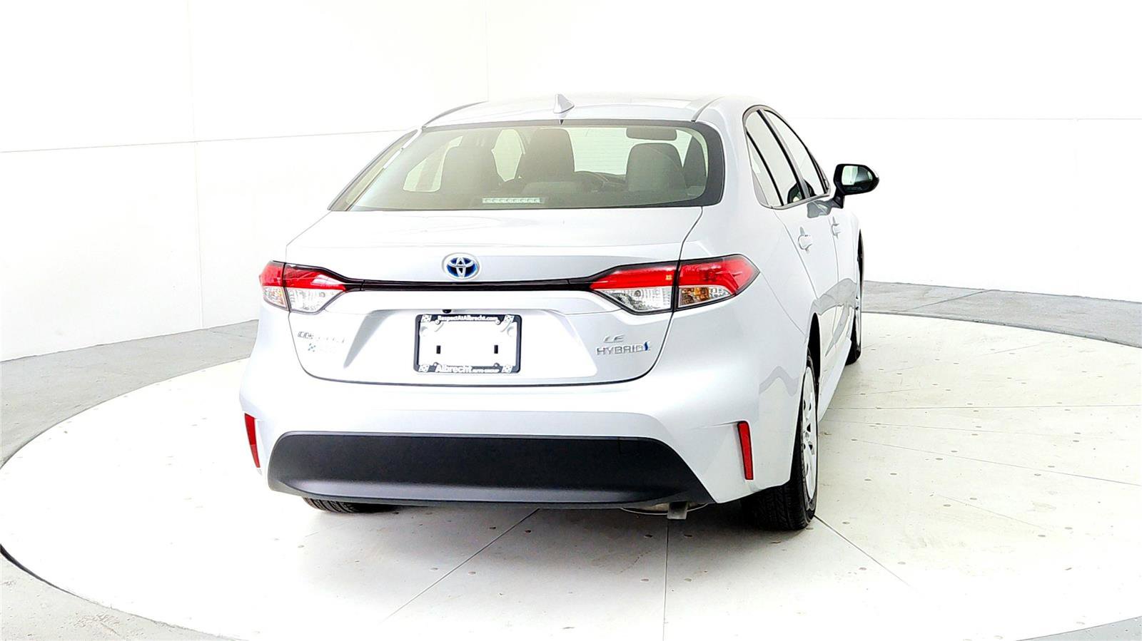 Used 2024 Toyota Corolla LE image 5