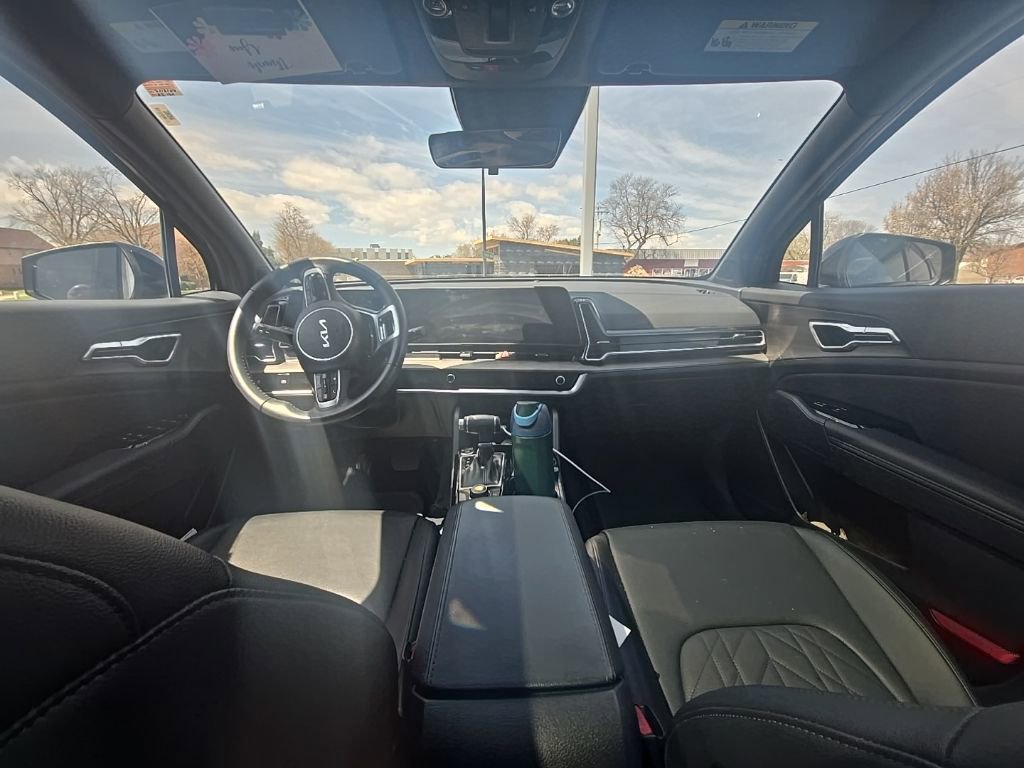Used 2025 Kia Sportage X-Line w/ Premium Package image 5