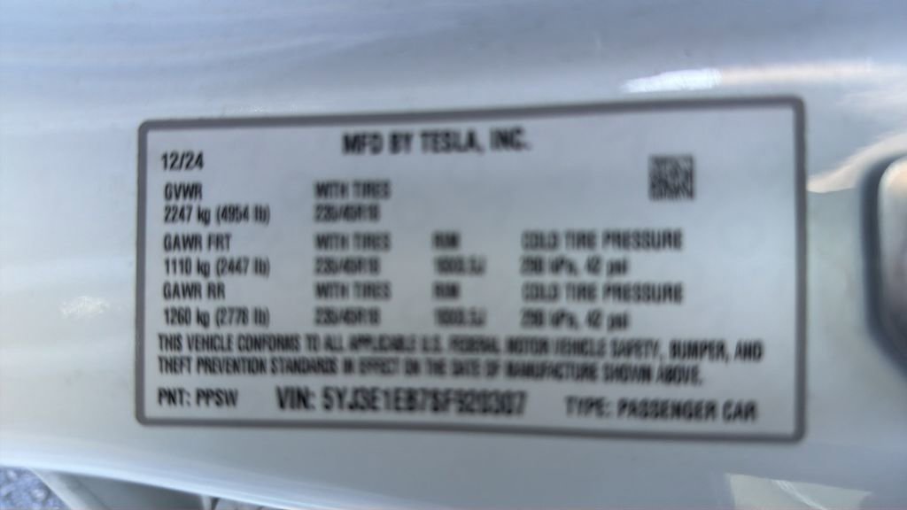Used 2025 Tesla Model 3 Long Range AWD/4WD image 24