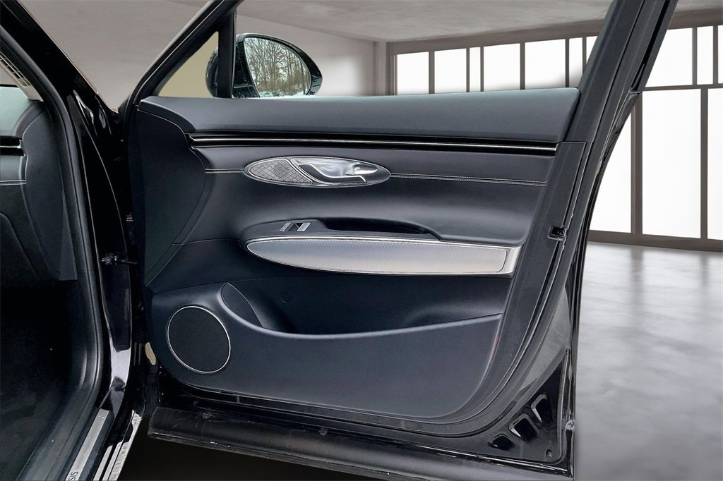 Used 2024 Genesis GV70 2.5T Select w/ Select Package image 26