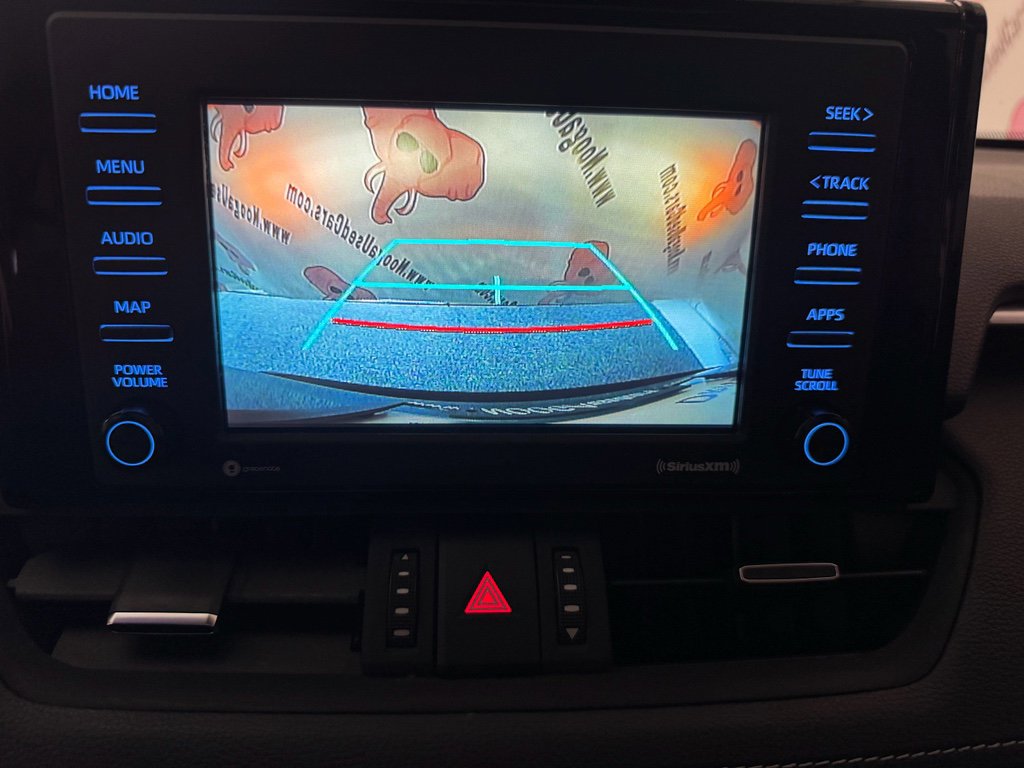 Used 2020 Toyota RAV4 XLE Premium image 31