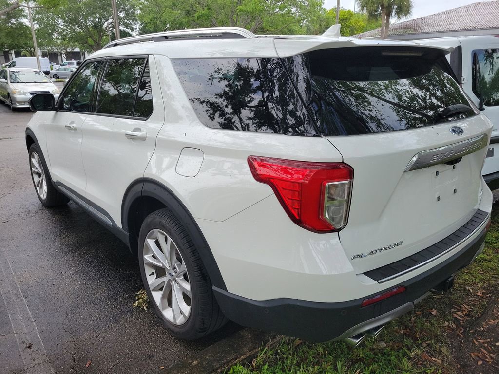 Certified 2023 Ford Explorer Platinum w/ Technology Package image 4