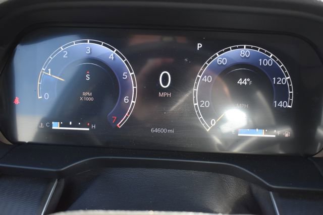 Used 2023 Jeep Grand Cherokee L Laredo image 30