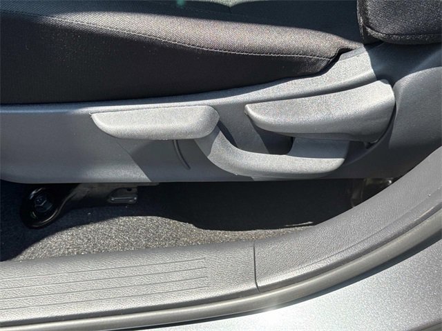 New 2025 Nissan Kicks Play S image 21