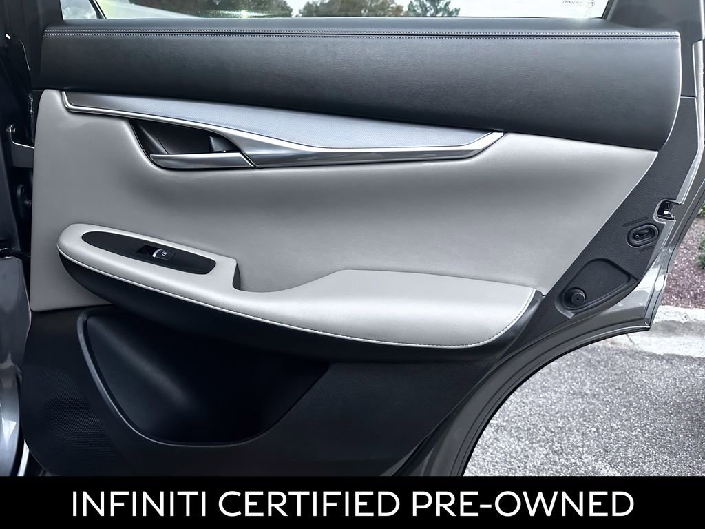 Certified 2025 INFINITI QX50 Luxe image 33
