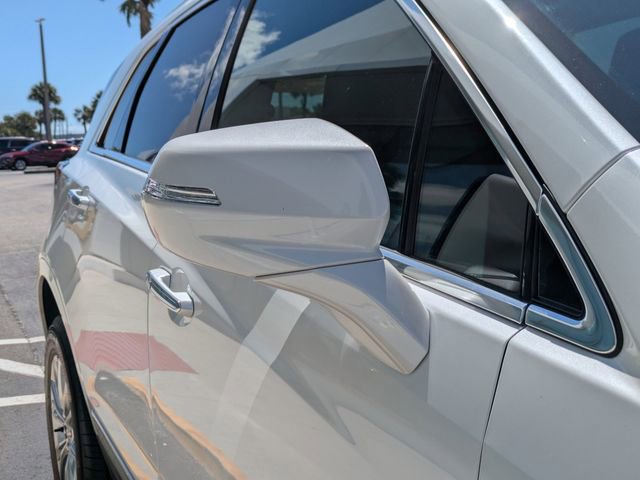 Certified 2025 Cadillac XT5 Luxury w/ LPO, Floor Liner Package image 15