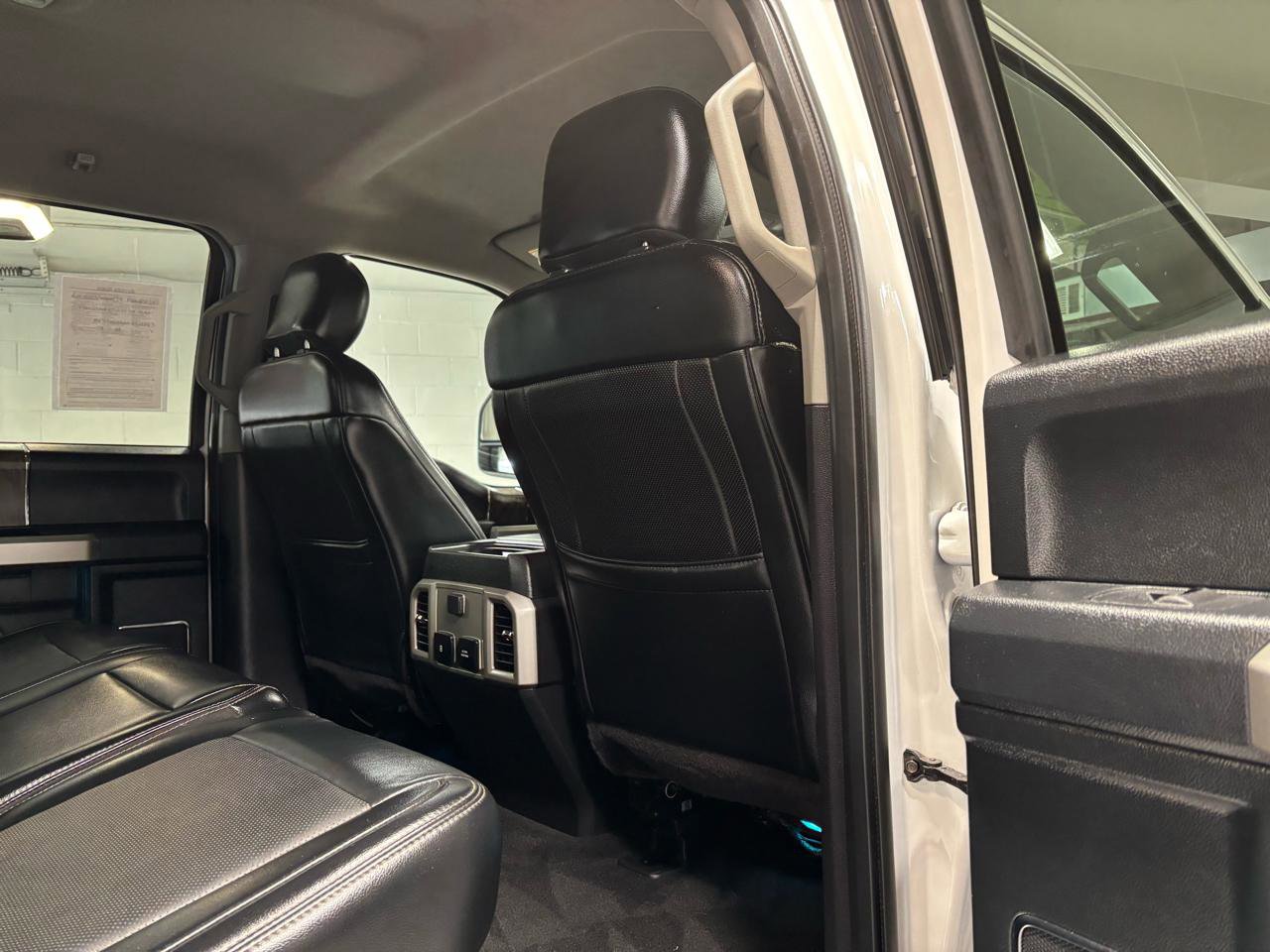 Used 2019 Ford F250 Lariat w/ Lariat Ultimate Package image 22