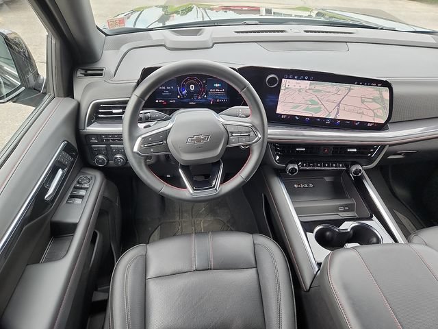 Used 2025 Chevrolet Suburban RST w/ Comfort Package AWD/4WD image 11