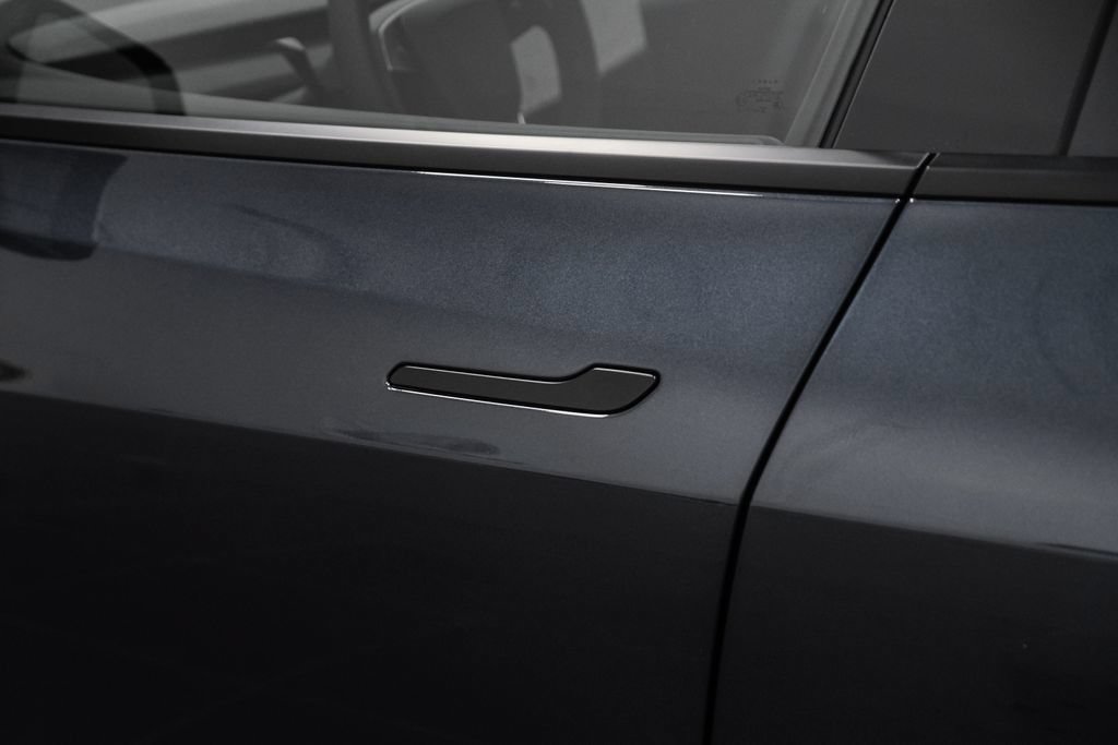 Used 2026 Tesla Model Y 2WD image 38