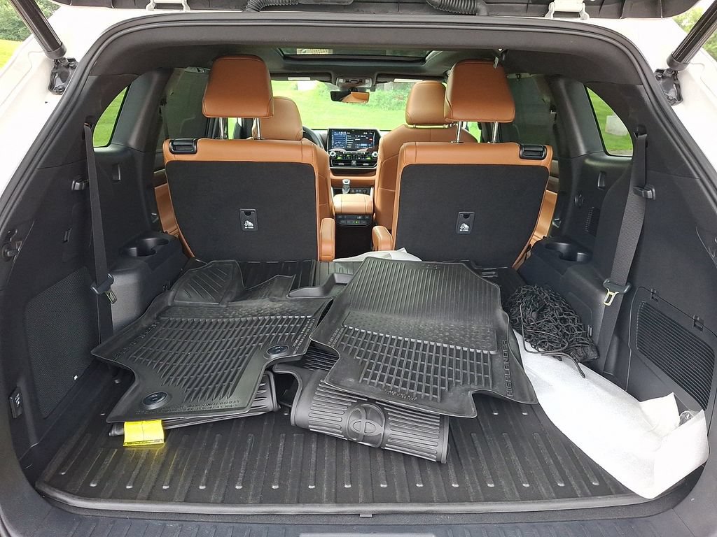 Used 2022 Toyota Highlander Platinum AWD/4WD image 31