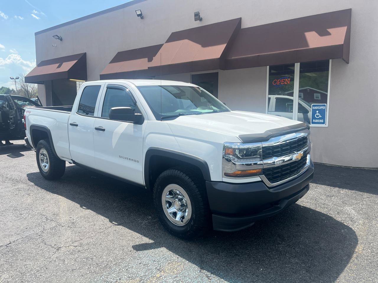 Used 2018 Chevrolet Silverado 1500 W/T w/ WT Fleet Convenience Package AWD/4WD image 3