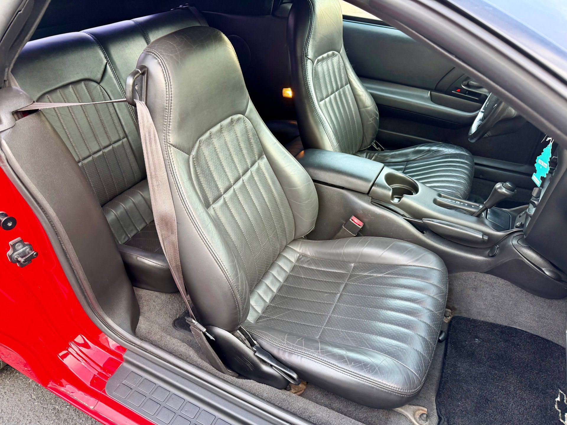 Used 2000 Chevrolet Camaro Z28 w/ SS Performance/Appearance Pkg image 47