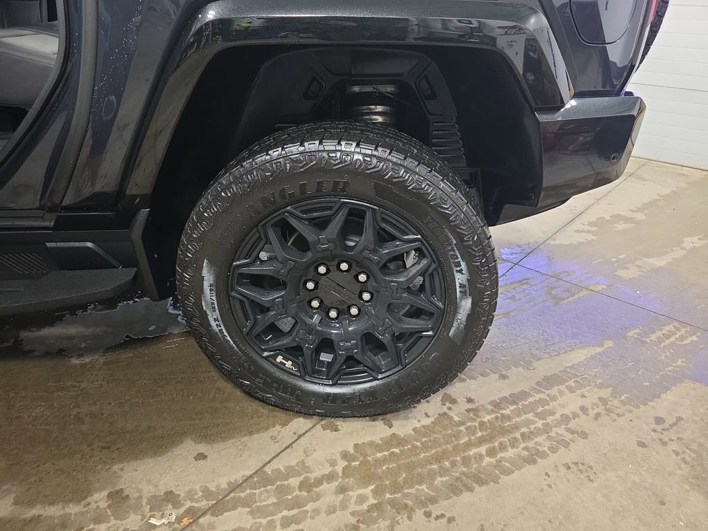 New 2026 GMC Hummer EV SUV image 34