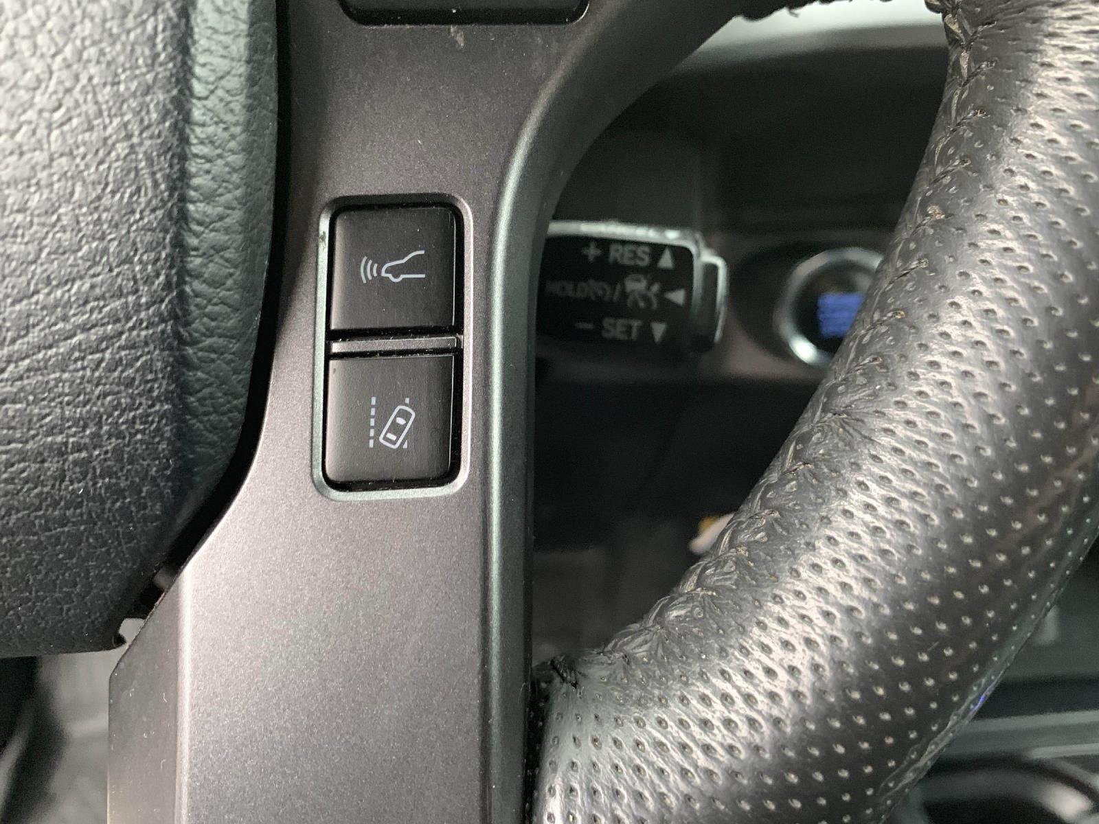 Used 2019 Toyota Tacoma TRD Off-Road image 18