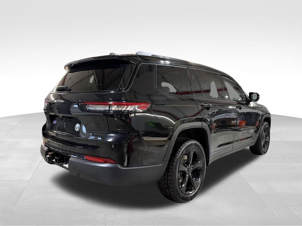 Used 2023 Jeep Grand Cherokee L Limited w/ Black Appearance Package image 6
