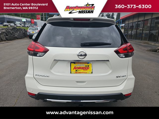 Used 2019 Nissan Rogue SV w/ Premium Package AWD/4WD image 4