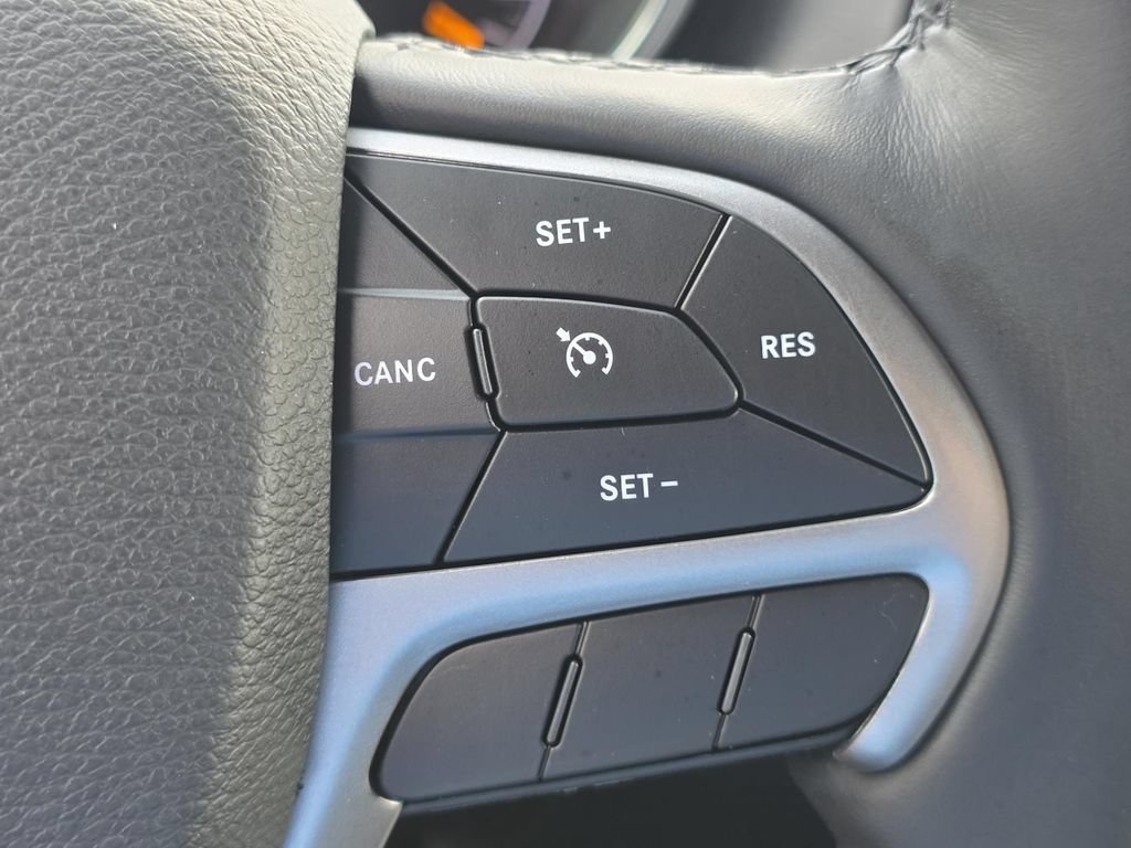 Used 2021 Jeep Grand Cherokee Laredo X RWD image 28