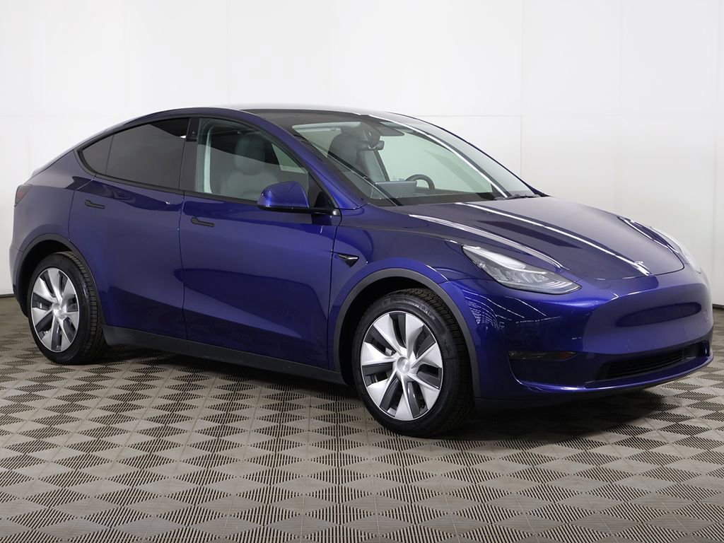 Used 2021 Tesla Model Y Long Range AWD/4WD image 2