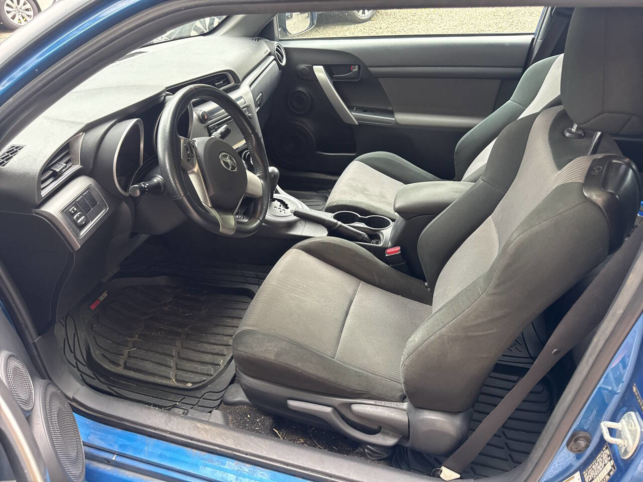 Used 2015 Scion tC FWD image 8