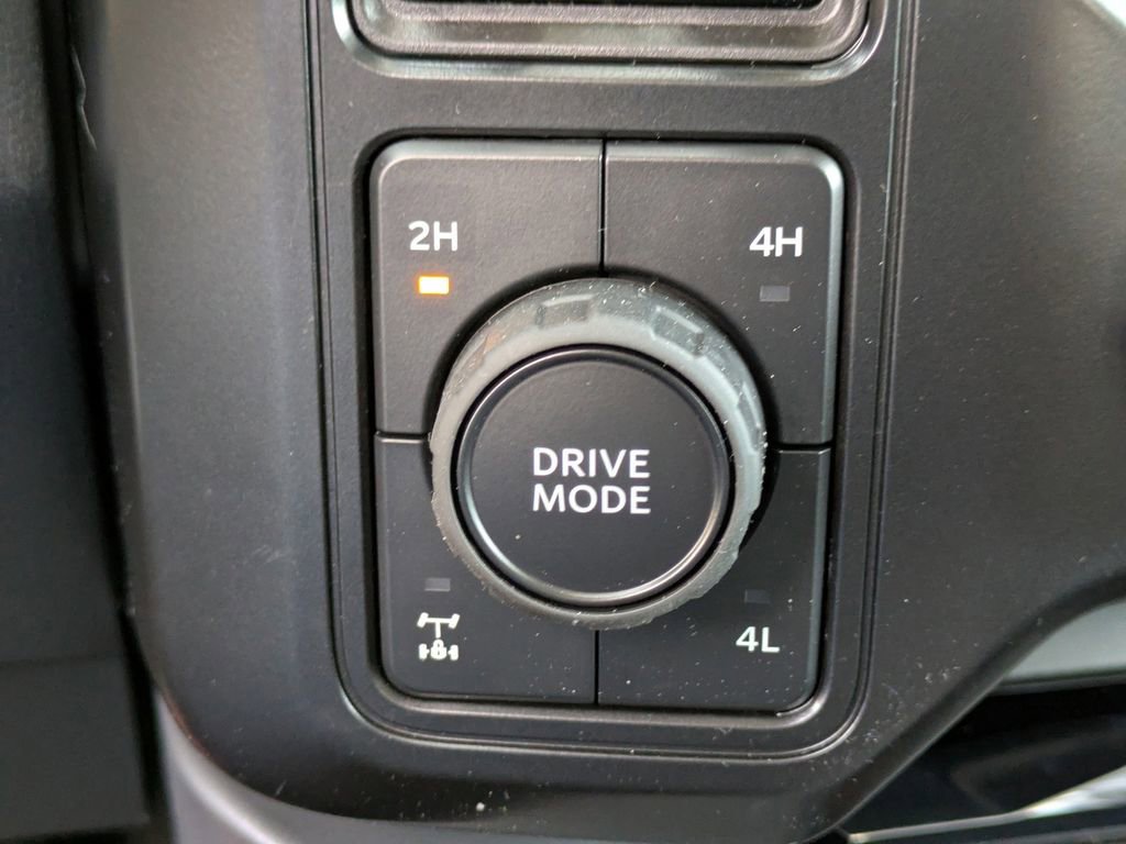 New 2026 Ford F350 Lariat w/ Black Appearance Package image 26