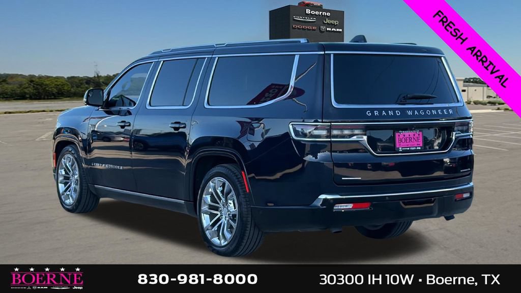 Used 2023 Jeep Grand Wagoneer L Series II w/ Premium Group II AWD/4WD image 5