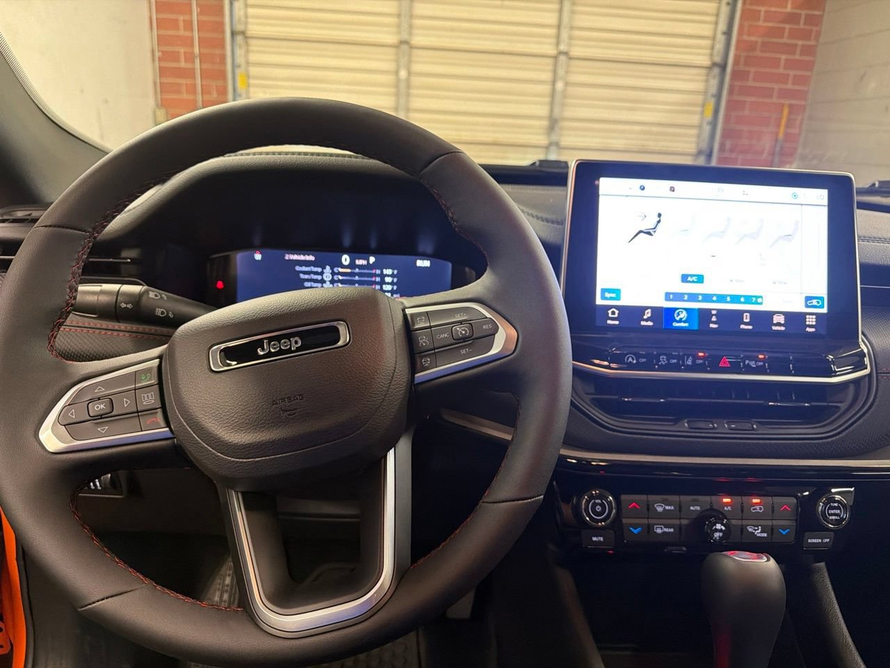 New 2026 Jeep Compass Trailhawk w/ Sun, Sound & Navigation Group AWD/4WD image 25