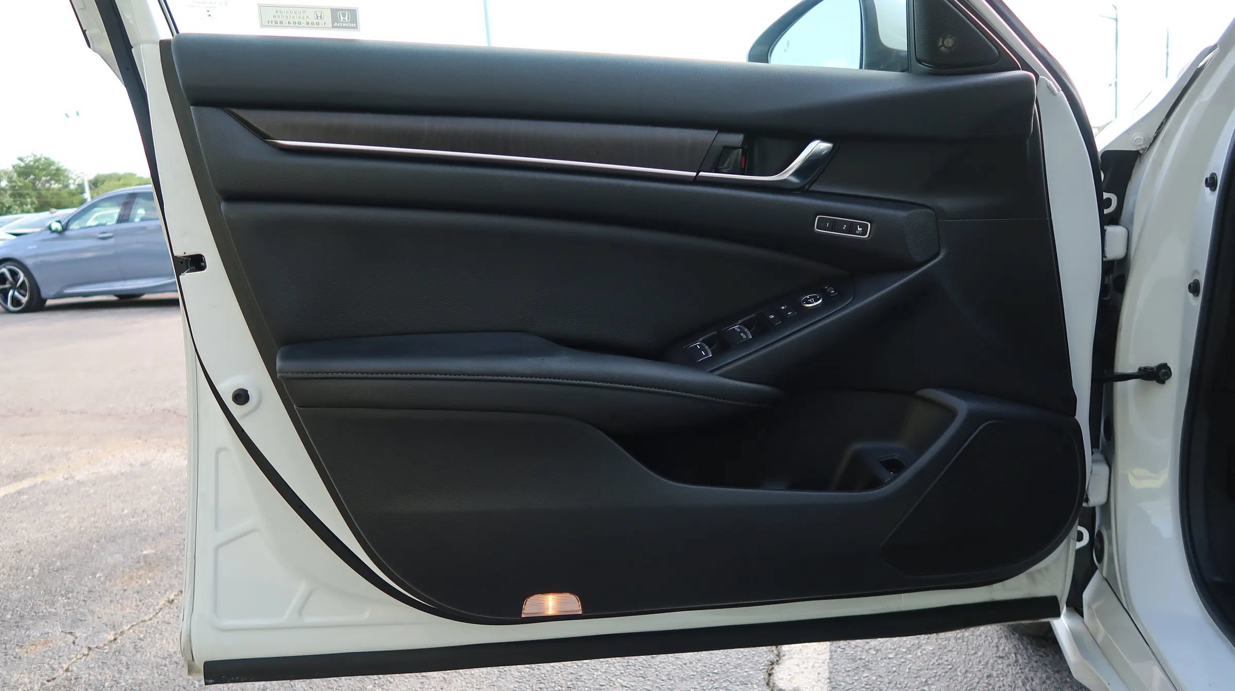 Used 2021 Honda Accord EX-L image 43