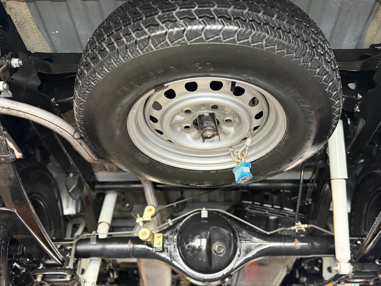 Used 1991 Toyota Pickup 2WD Regular Cab image 11