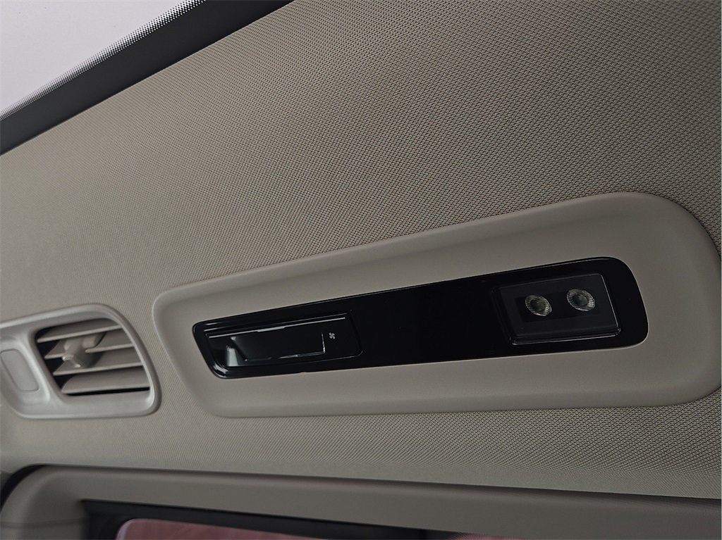 New 2025 Volkswagen ID. Buzz 1st Edition image 11