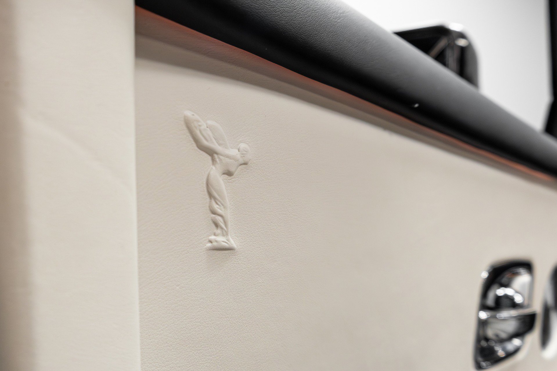 Used 2019 Rolls-Royce Phantom Sedan image 72