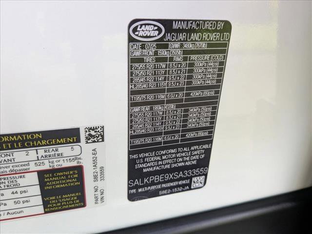 New 2025 Land Rover Range Rover Long Wheelbase SE image 17