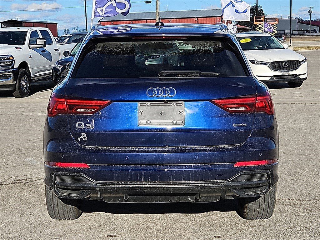 Used 2022 Audi Q3 2.0T Premium w/ Convenience Package image 6