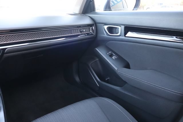 Used 2023 Honda Civic EX image 9