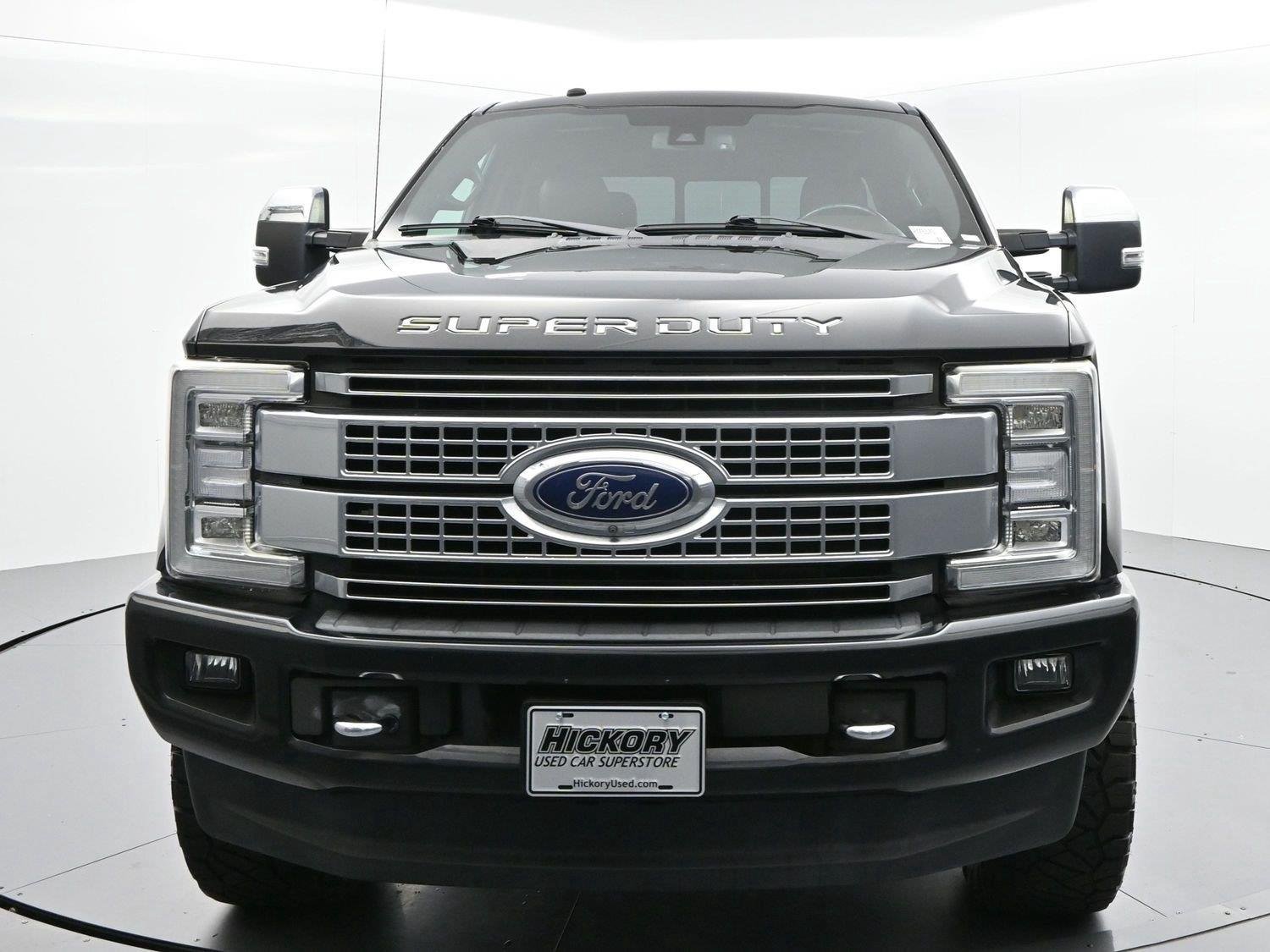 Used 2017 Ford F250 Platinum w/ Platinum Ultimate Package AWD/4WD image 2
