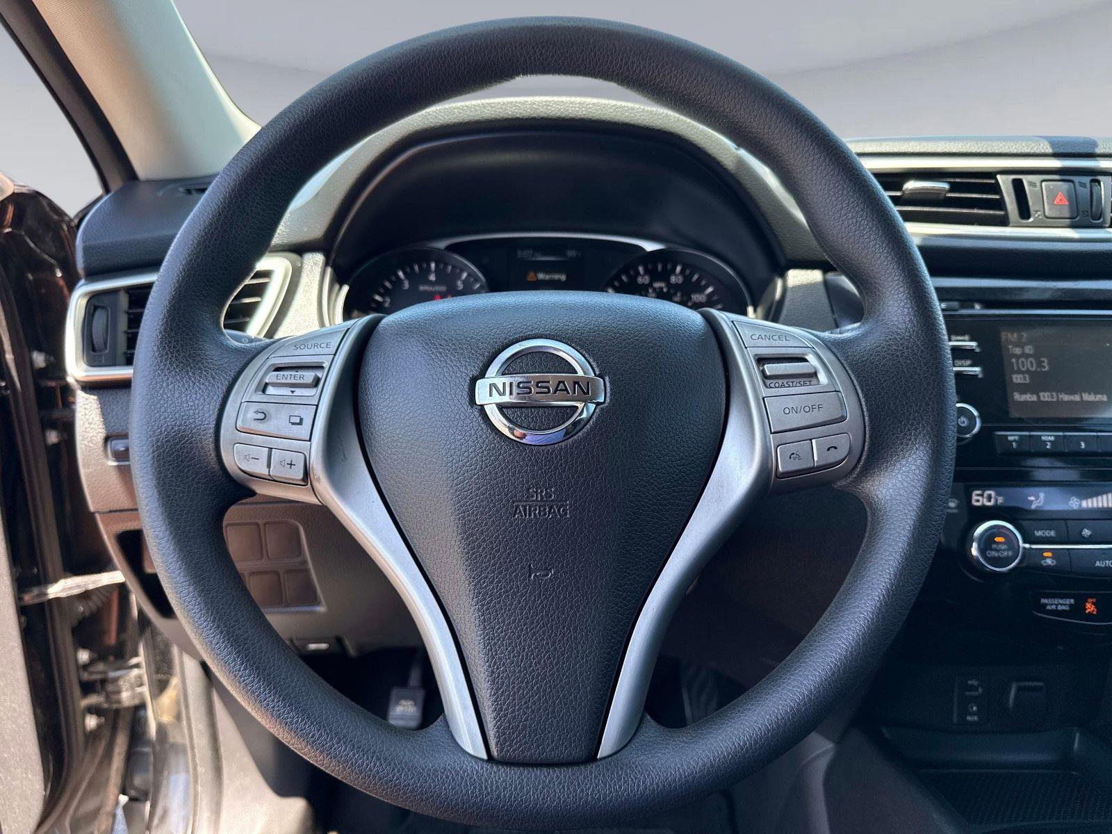 Used 2016 Nissan Rogue SV FWD image 26