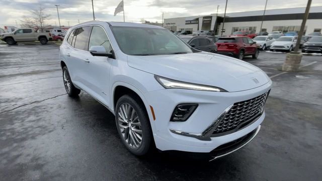New 2026 Buick Enclave Avenir w/ Super Cruise Package AWD/4WD image 4