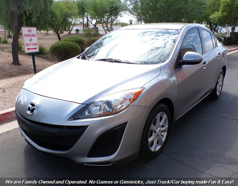 Used 2011 MAZDA MAZDA3 i Touring FWD image 3