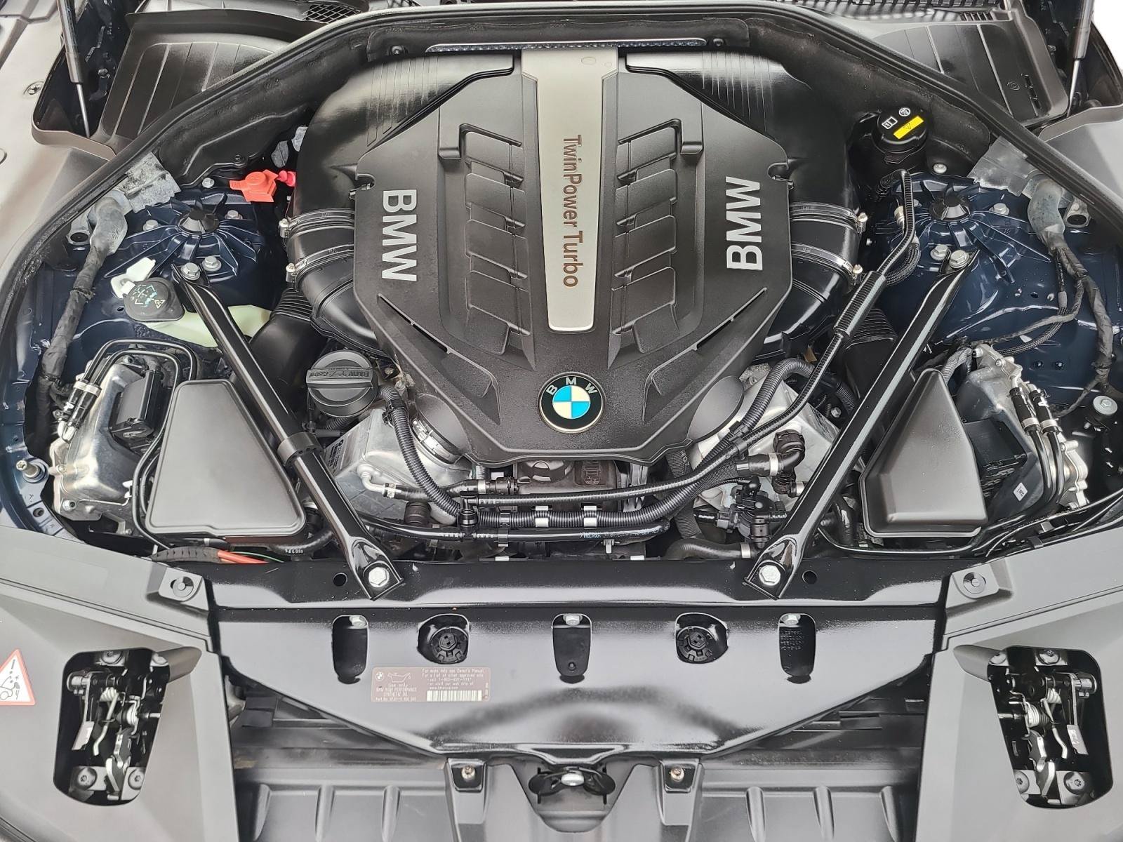 Used 2015 BMW 750i RWD image 25